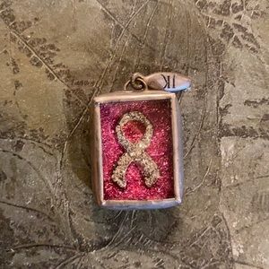 Breast Cancer Ribbon Jewel Kade charm